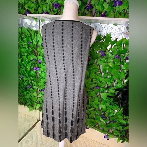 Saint Tropez West Women’s Medium Black & Gray Overlay Cutout Pattern Tank Dress - Picture 5 of 12
